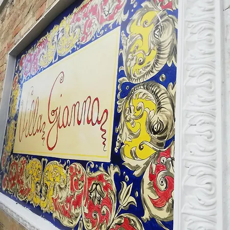 Gianna Caprara d'Abruzzo